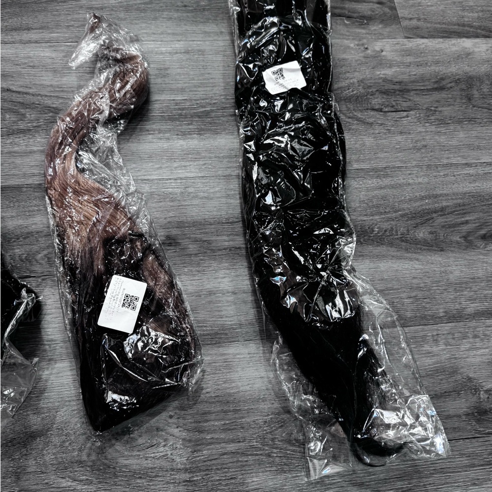 Assorted Hair Extensions Bundle - Picture 4 of 4